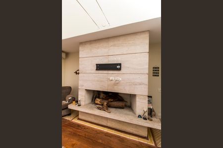 Casa de condomínio à venda com 1480m², 4 quartos e 9 vagasSala