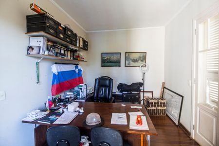 Casa de condomínio à venda com 1480m², 4 quartos e 9 vagasEscritório