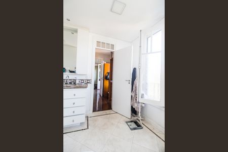 Casa de condomínio à venda com 1480m², 4 quartos e 9 vagasBanheiro da Suíte master