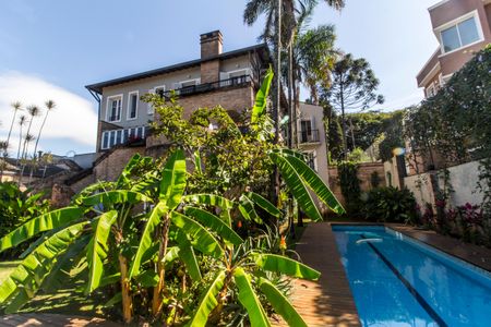 Casa de condomínio à venda com 1480m², 4 quartos e 9 vagasÁrea comum