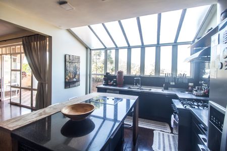 Casa de condomínio à venda com 1480m², 4 quartos e 9 vagasCozinha 