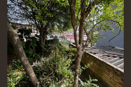 Casa à venda com 327m², 2 quartos e 1 vagaQuintal