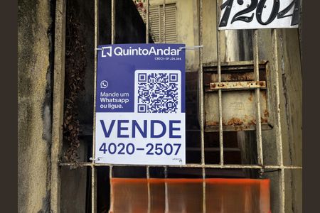 Casa à venda com 327m², 2 quartos e 1 vagaFachada/Placa