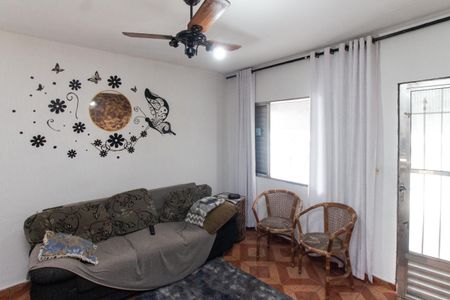 Casa à venda com 249m², 3 quartos e 2 vagasSala