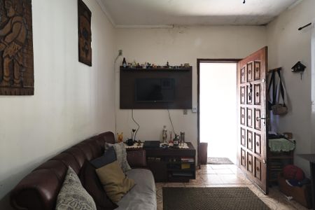 Casa à venda com 130m², 2 quartos e 2 vagasSala