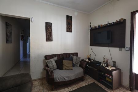 Casa à venda com 130m², 2 quartos e 2 vagasSala