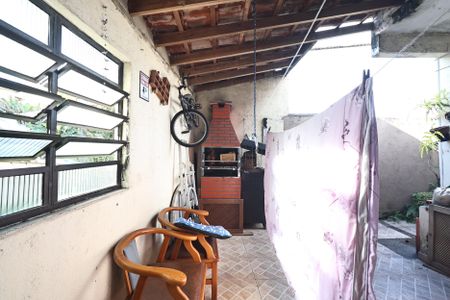 Casa à venda com 130m², 2 quartos e 2 vagasLavanderia/ quintal gourmet