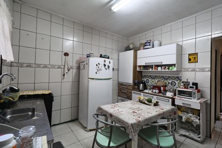 Casa à venda com 130m², 2 quartos e 2 vagasCozinha