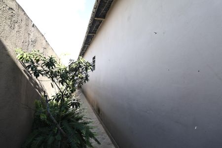 Casa à venda com 130m², 2 quartos e 2 vagasCorredor