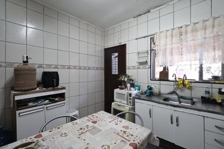 Casa à venda com 130m², 2 quartos e 2 vagasCozinha