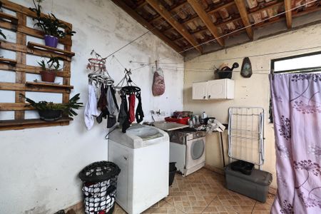 Casa à venda com 130m², 2 quartos e 2 vagasLavanderia/ quintal gourmet