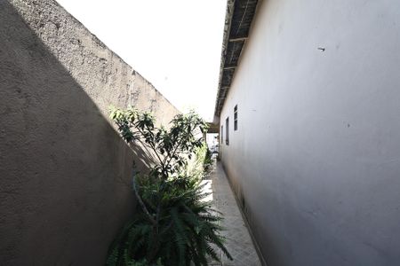 Casa à venda com 130m², 2 quartos e 2 vagasCorredor