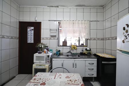 Casa à venda com 130m², 2 quartos e 2 vagasCozinha