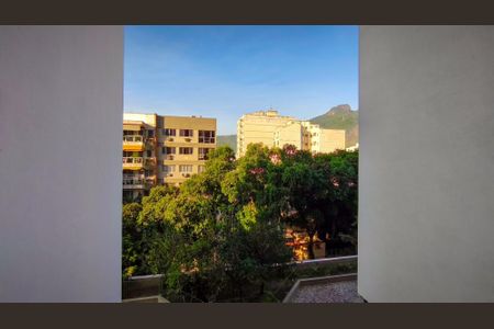 Apartamento à venda com 76m², 2 quartos e 1 vagaVista da Sala