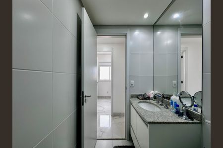 Apartamento à venda com 72m², 3 quartos e 1 vagaBanheiro Social