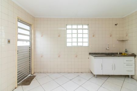 Casa para alugar com 85m², 3 quartos e 2 vagas Casa para alugar com 85m², 3 quartos e 2 vagasCozinha