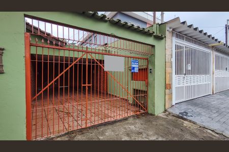 Casa para alugar com 85m², 3 quartos e 2 vagas Casa para alugar com 85m², 3 quartos e 2 vagasFachada
