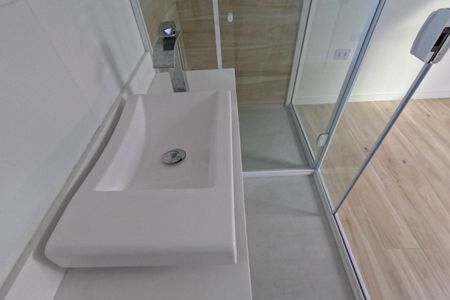 Casa para alugar com 240m², 4 quartos e 3 vagasBanheiro da Suíte 1