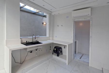 Casa para alugar com 240m², 4 quartos e 3 vagasCozinha