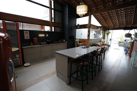 Apartamento à venda com 152m², 3 quartos e 3 vagas Apartamento à venda com 152m², 3 quartos e 3 vagasCobertura