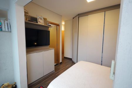 Apartamento à venda com 152m², 3 quartos e 3 vagas Apartamento à venda com 152m², 3 quartos e 3 vagasSuíte