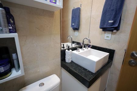 Apartamento à venda com 152m², 3 quartos e 3 vagas Apartamento à venda com 152m², 3 quartos e 3 vagasBanheiro suíte