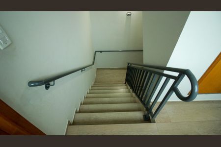 Apartamento à venda com 38m², 2 quartos e sem vagaEscada
