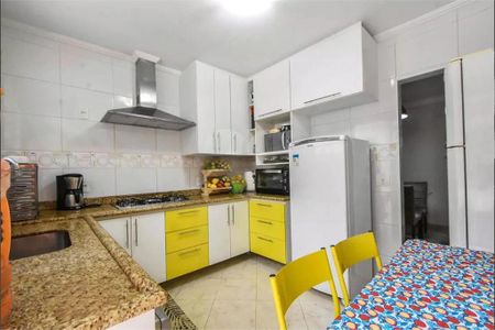 Casa à venda com 144m², 3 quartos e 2 vagas