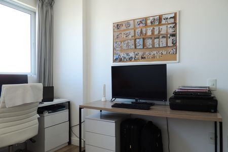 Apartamento à venda com 80m², 2 quartos e 2 vagasQuarto 