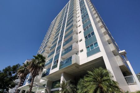 Apartamento à venda com 80m², 2 quartos e 2 vagasFachada do bloco