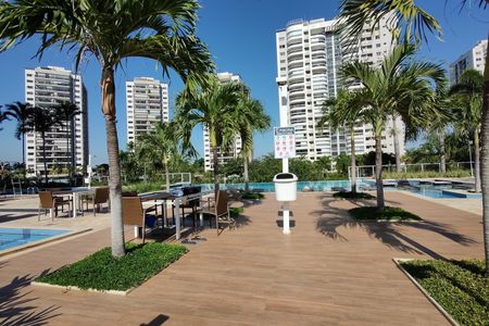 Apartamento à venda com 80m², 2 quartos e 2 vagasÁrea comum - Piscina