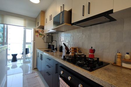 Apartamento à venda com 80m², 2 quartos e 2 vagasCozinha 