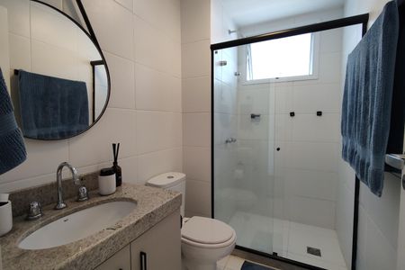 Apartamento à venda com 80m², 2 quartos e 2 vagasBanheiro da Suíte