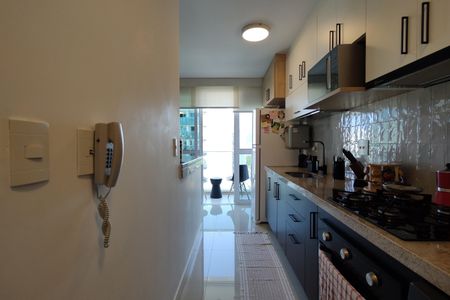 Apartamento à venda com 80m², 2 quartos e 2 vagasCozinha 