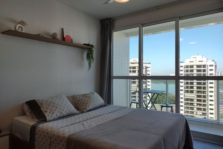 Apartamento à venda com 80m², 2 quartos e 2 vagasSuíte