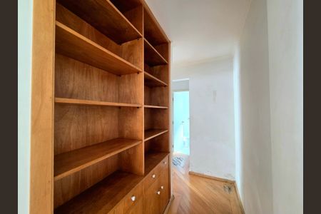 Apartamento à venda com 49m², 2 quartos e 1 vaga Apartamento à venda com 49m², 2 quartos e 1 vagaCorredor