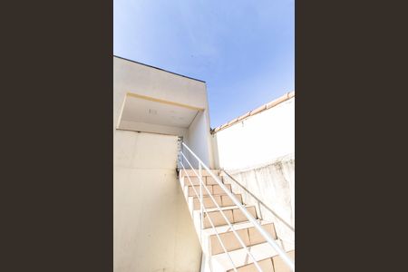 Casa para alugar com 100m², 1 quarto e sem vaga Casa para alugar com 100m², 1 quarto e sem vagaEscada