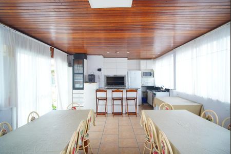 Apartamento para alugar com 132m², 2 quartos e sem vagaÁrea Comum - Salão de Festas