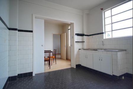 Apartamento para alugar com 132m², 2 quartos e sem vagaCozinha