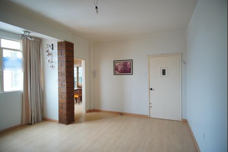 Apartamento para alugar com 132m², 2 quartos e sem vagaSala