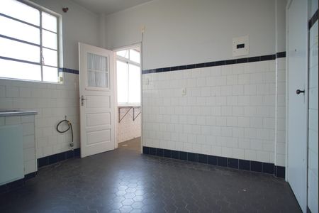 Apartamento para alugar com 132m², 2 quartos e sem vagaCozinha