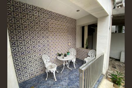 Casa à venda com 175m², 5 quartos e 2 vagasÁrea Externa