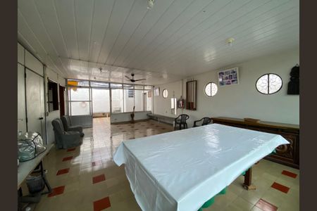 Casa à venda com 175m², 5 quartos e 2 vagasEspaço de Festas