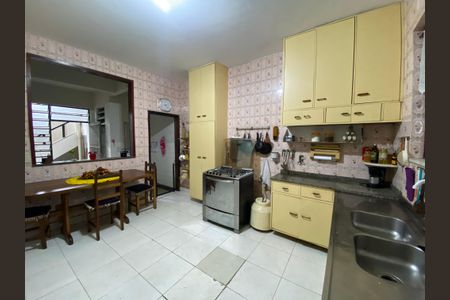 Casa à venda com 175m², 5 quartos e 2 vagasCozinha