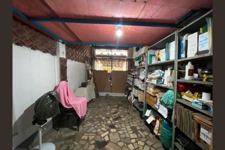 Casa à venda com 175m², 5 quartos e 2 vagasDepósito