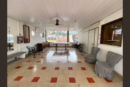 Casa à venda com 175m², 5 quartos e 2 vagasEspaço de Festas