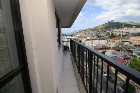 Apartamento à venda com 60m², 2 quartos e 1 vagaVaranda