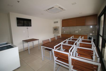 Apartamento à venda com 60m², 2 quartos e 1 vagaÁrea comum - Churrasqueira