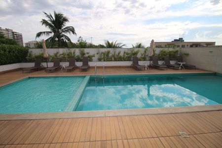 Apartamento à venda com 60m², 2 quartos e 1 vagaÁrea comum - Piscina