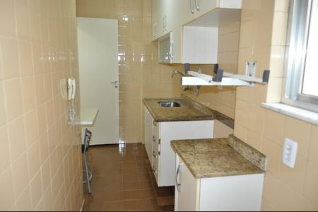 Apartamento à venda com 57m², 2 quartos e 1 vagaCozinha